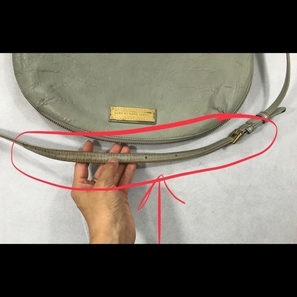 Marc by Marc Jacobs Washed Up Lamb Leather Messenger Bag Read - Picture 7 of 14